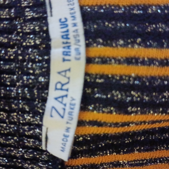 Zara Metallic black and yellow sweater, size M - Picture 4 of 4